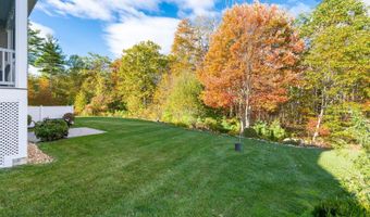 58 Granite Ln, Chester, NH 03036