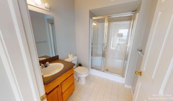 2785 S Knightsbridge Cir, Ann Arbor, MI 48105