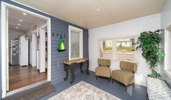 29 Sandusky St, Fredericktown, OH 43019