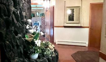 1203 Oak Ave, Aurora, MO 65605