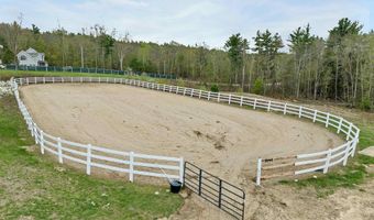40 Dunbarton Center Rd, Bow, NH 03304