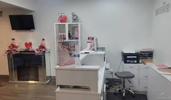 365 Broadway, Amityville, NY 11701