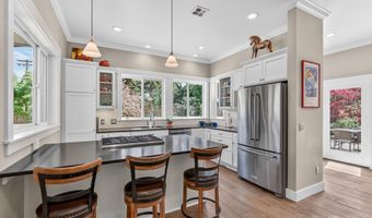 746 C St, Ashland, OR 97520