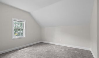 358 Pawtuxet Ave, Warwick, RI 02888
