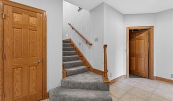 15526 Evans Rd, Basehor, KS 66007