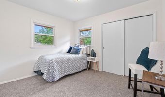 5905 Mayhill Dr, Madison, WI 53711