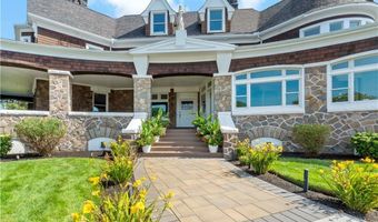 32 Lorraine St, Barrington, RI 02806