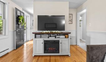 15 S Ridge Dr, Standish, ME 04084