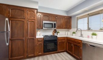 4800 Williamsburg Ln 216, La Mesa, CA 91942