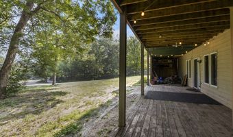 2 Echowood Dr, Algonquin, IL 60102