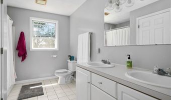 15 Steer Rd, Cumberland, RI 02864
