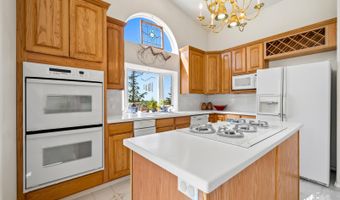 10100 Zermatt Cir, Anchorage, AK 99507