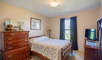 417 33rd St SW, Altoona, IA 50009