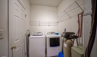 2511 Big Bear Ln 15, Indianapolis, IN 46217