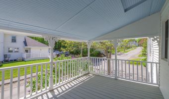86 High St, Belfast, ME 04915