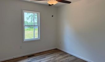 166 Plant Dr, Appomattox, VA 24522