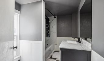 1010 8th Ave NE, Austin, MN 55912