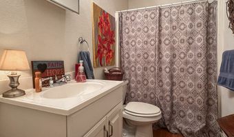 318 Earl King St, Apalachicola, FL 32320