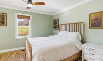 39 W Haven Dr, Arden, NC 28704