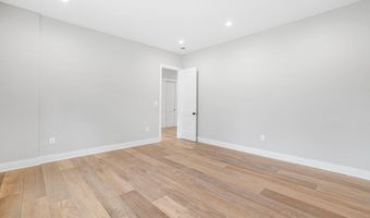 8525 RALEIGH Ave, Annandale, VA 22003