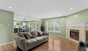 6911 Woodland Heights Dr, Avon, IN 46123