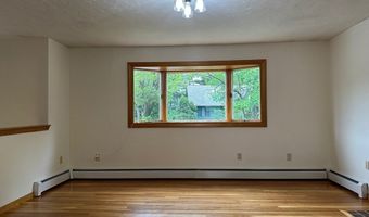 15 Curlew St, Boston, MA 02132
