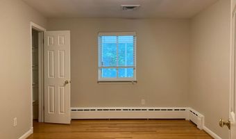 2356 S PIERCE St, Arlington, VA 22202