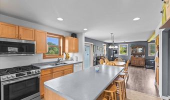 580 River Rd, Cambridge, VT 05464