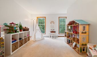 195 Crane Hollow Rd, Bethlehem, CT 06751