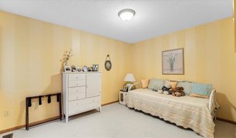 2682 Cutters Grove Cir, Anoka, MN 55303