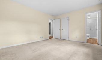 5915 LARPIN Ln, Alexandria, VA 22310