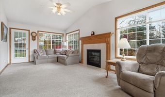 178 40th St, Allegan, MI 49010