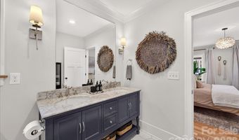 3020 Holt St, Charlotte, NC 28205