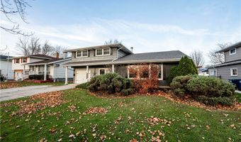 105 Dalewood Dr, Amherst, NY 14228