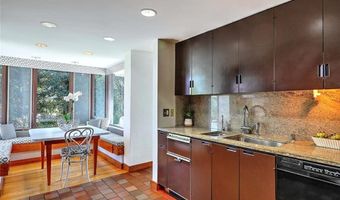 119 ADAMS POINT Rd, Barrington, RI 02806