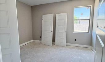 708 Ruby Ct, Carlsbad, NM 88220