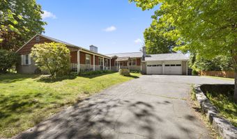186 Schaeffer Rd, Bethany, CT 06524