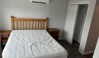 46 Follett Rd, Narragansett, RI 02882