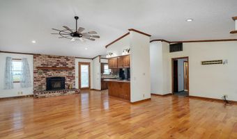 19038 Farm Road 2020, Aurora, MO 65605