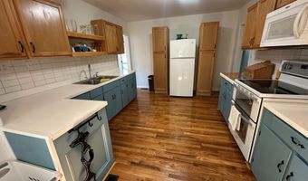 904 N Academy St, Ahoskie, NC 27910