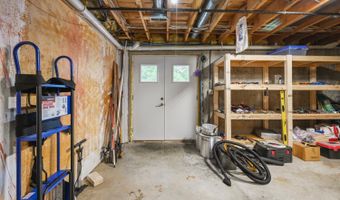 5152 Briar Ridge Dr, Aurora, IN 47001