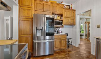 702 S Van Buren St, Auburn, IN 46706