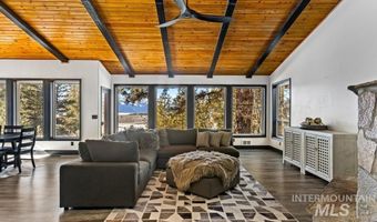 1717 Pine Lakes Ranch Dr, Cascade, ID 83611