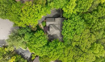 3427 E Dobson Pl, Ann Arbor, MI 48105