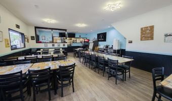 1 W Main St, Albion, IL 62806