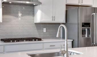 1908 Chaffee Crest Dr, Berthoud, CO 80513