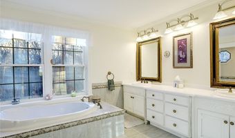 45 Burns Way, East Greenwich, RI 02818