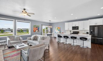 5219 Springbrook Dr, Ames, IA 50014