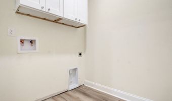 728 Talmadge Rd, Allenhurst, GA 31301