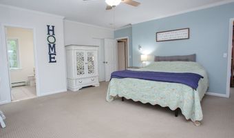 15 Rockledge Ln, Canton, CT 06019
